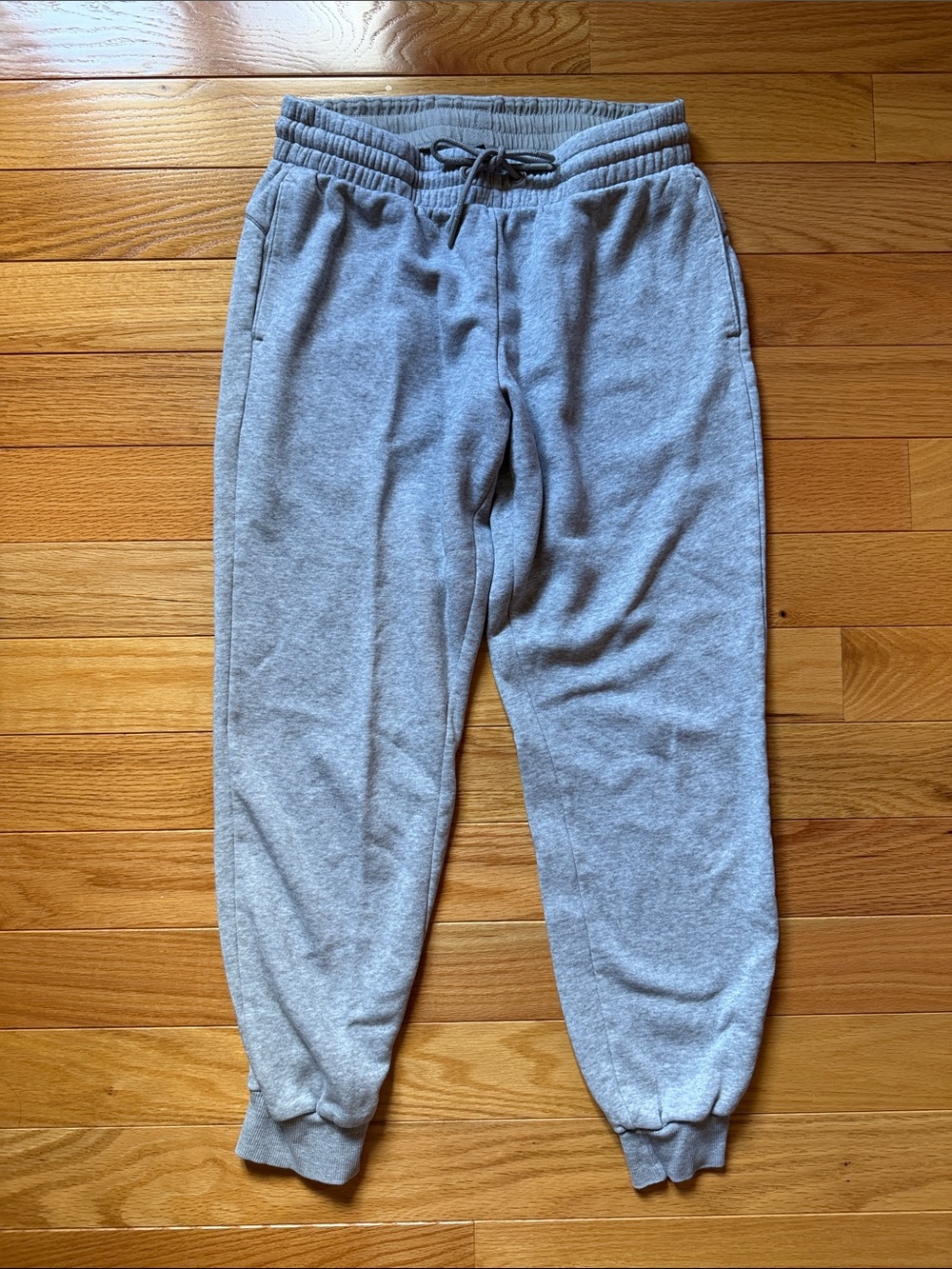 adidas Women’s Heather Gray Sweatpants Joggers, size XS